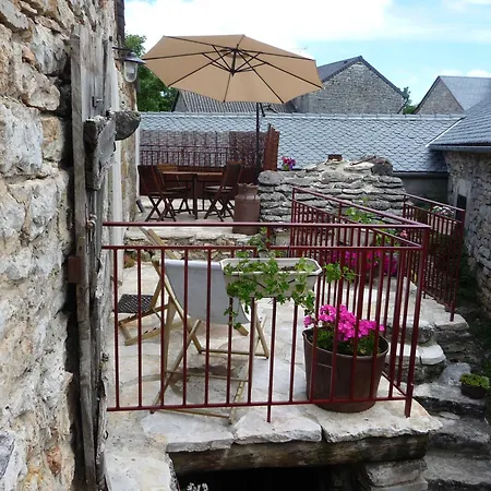 La Porte 2/4 Personnes, A Mas De Val Mas-Saint-Chely